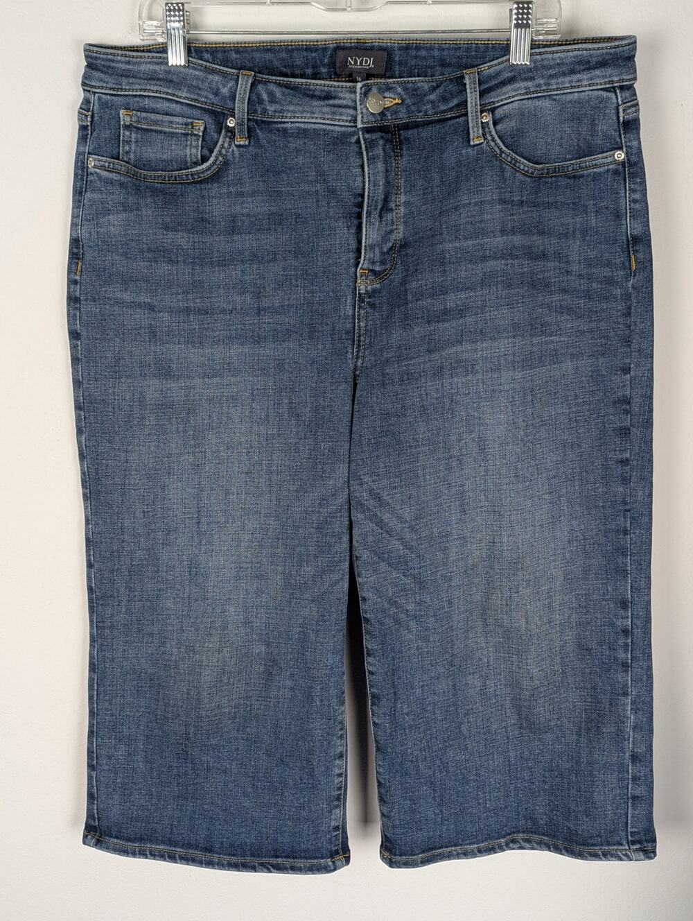 NYDJ Size 16 Cropped Jeans Blue Lift Tuck Technology Slimming Straight Leg EUC